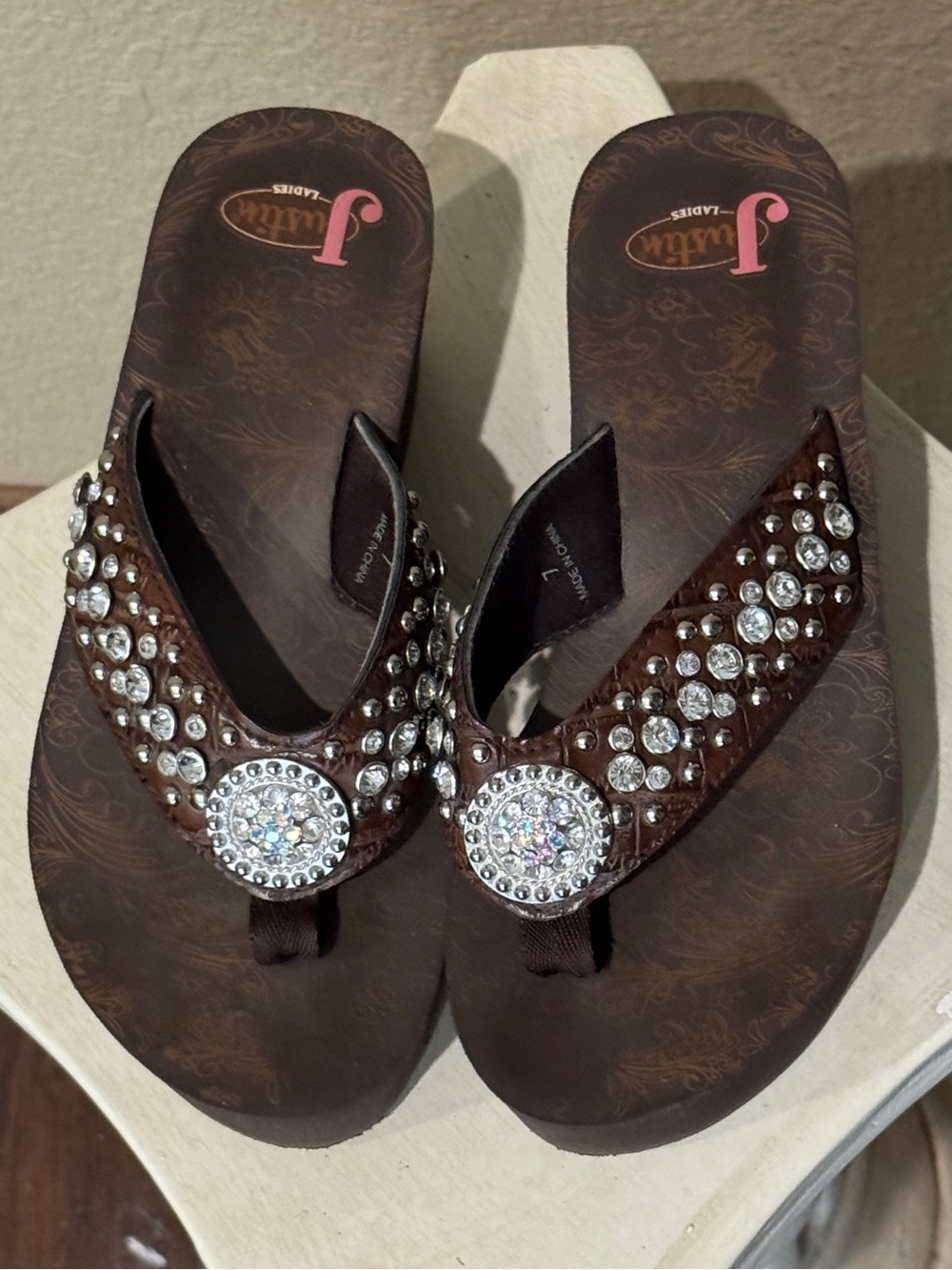 Justin Boots Brown Rhinestone Embellished Sandal Flip Flops